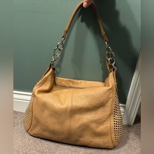 Tan Furla Studded shoulder bag! 🤩